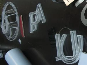 плоские световые буквы