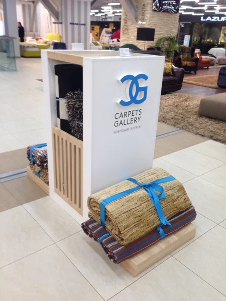 рекламные стойки напольные